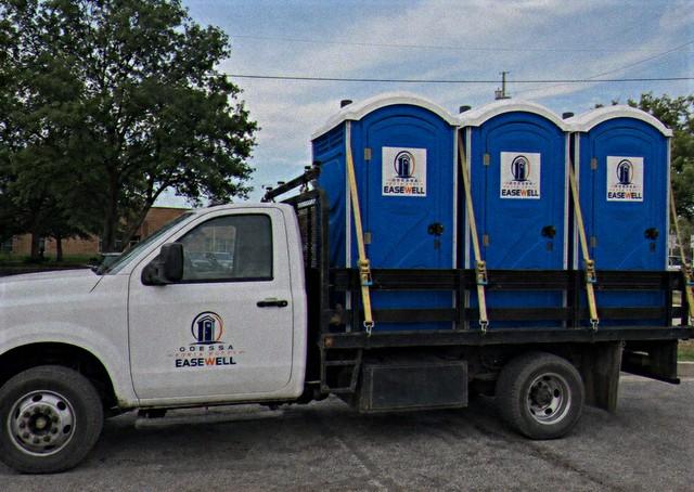 Multi-unit portable toilet delivery